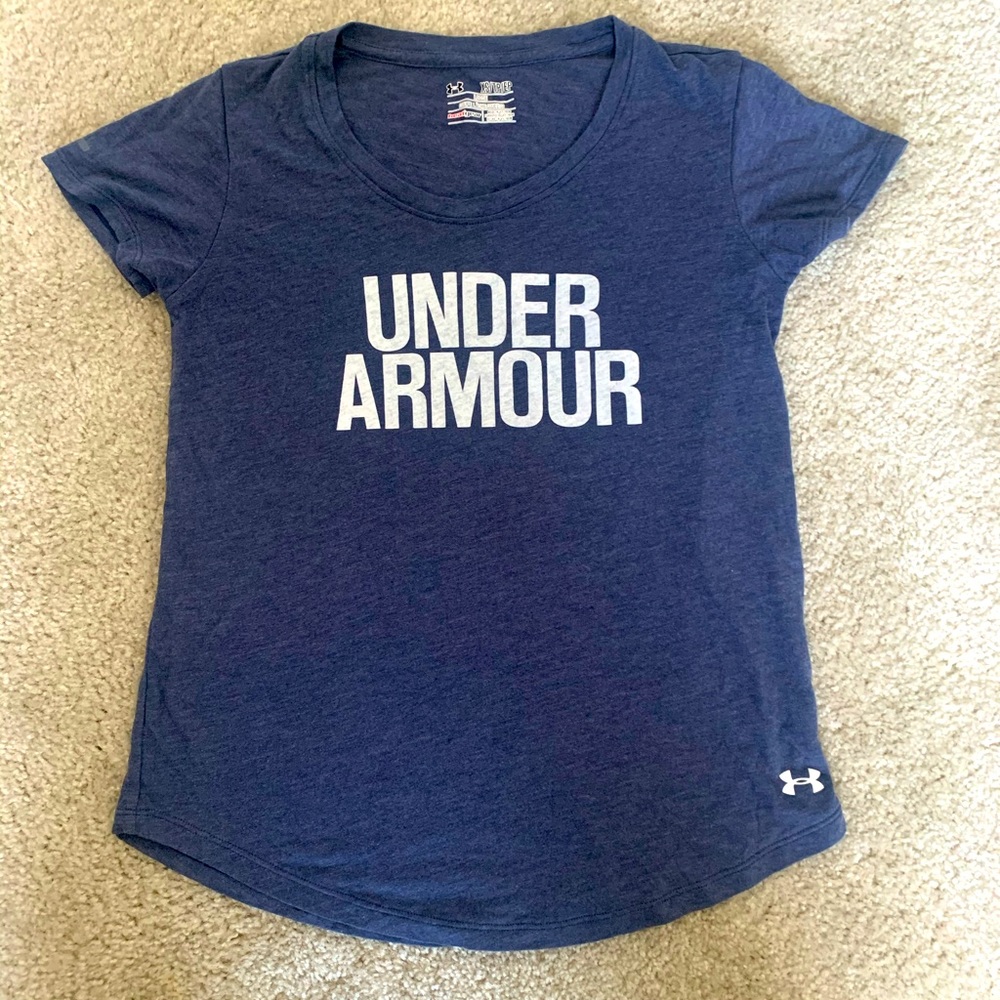 Women’s under armour workout top